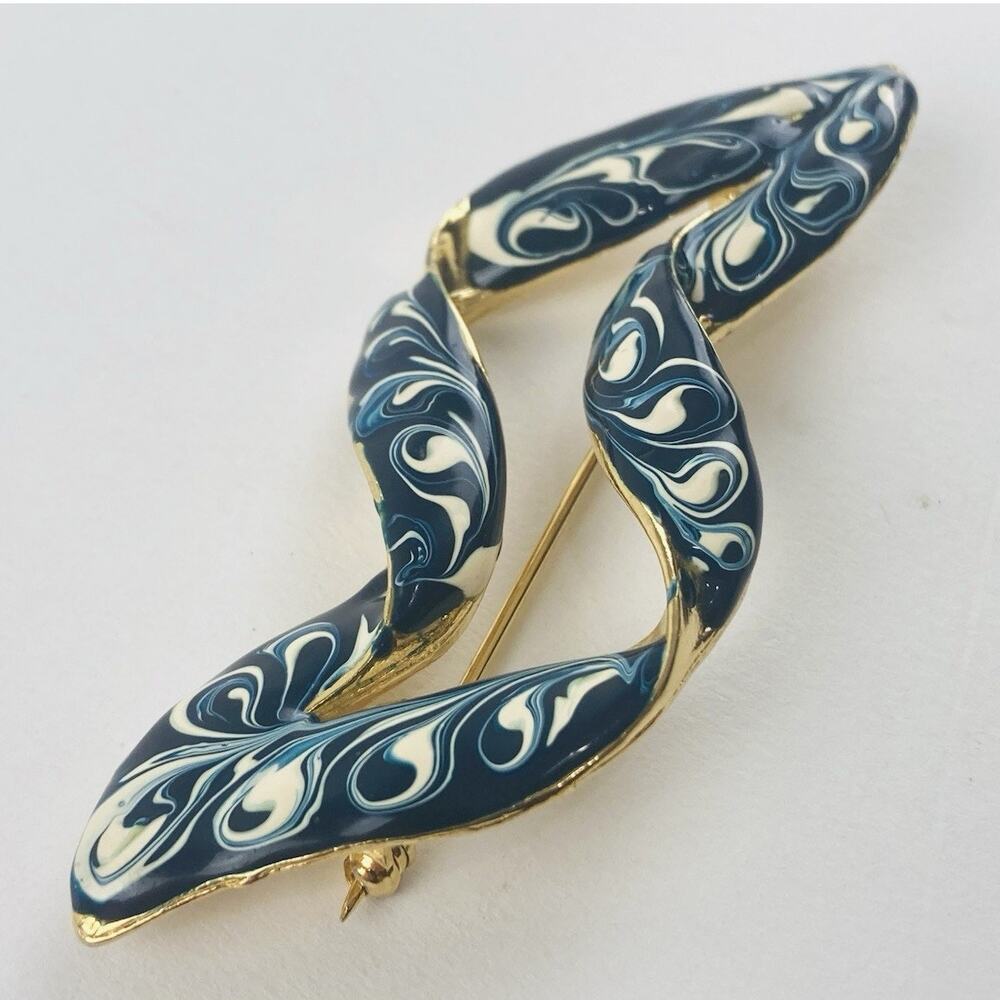 Vintage Gold Tone Metal Brooch Blue Swirl Enamel Cream White Marble Paisley Larg